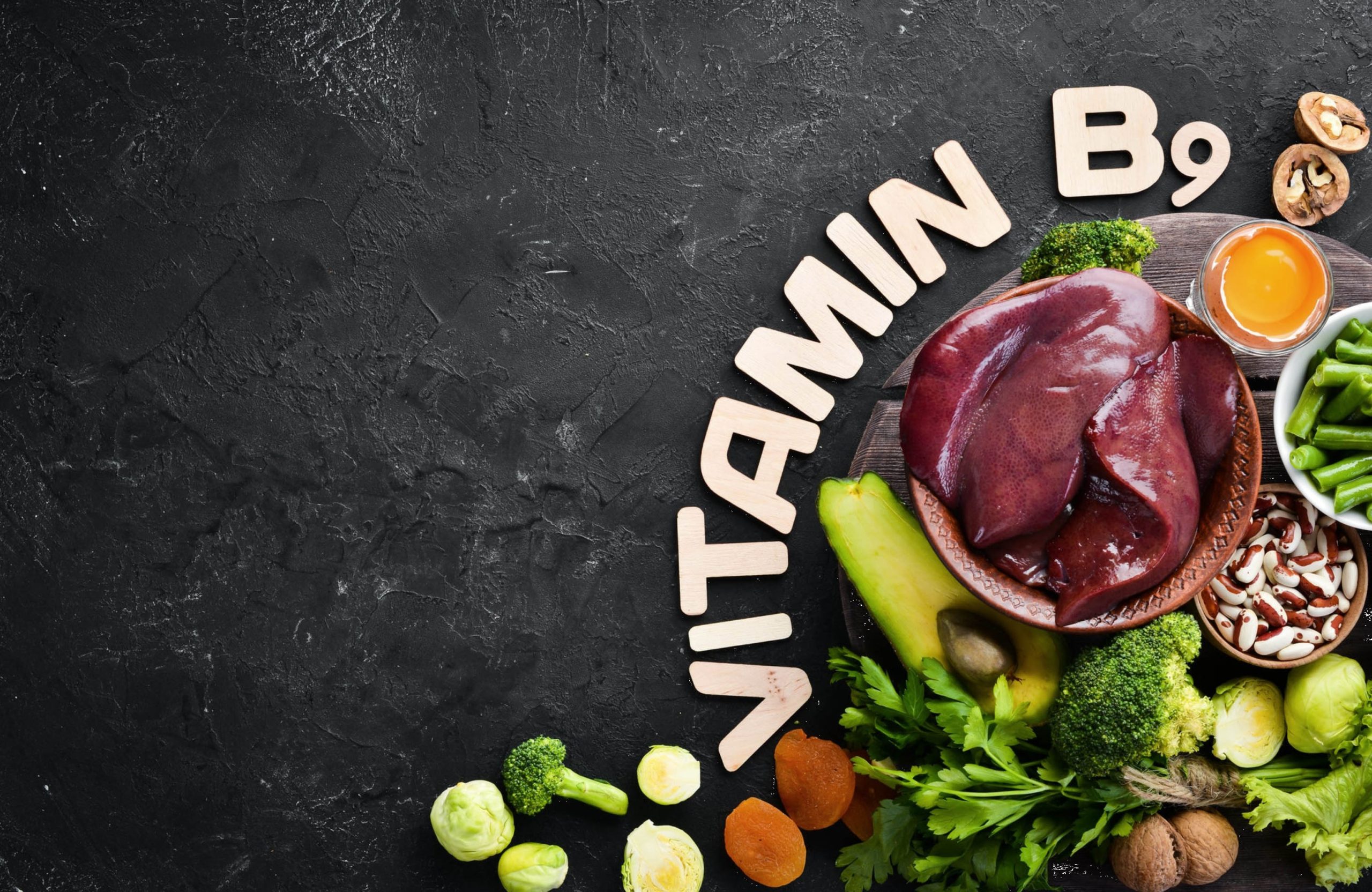 ACGrace - Vitamin b9 on a plate with vegetables and meat.